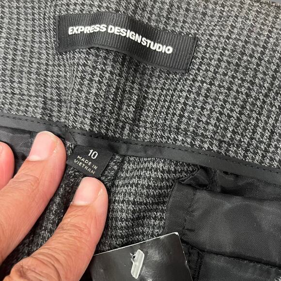 Express Gray Women's Capris - Picture 5 of 9